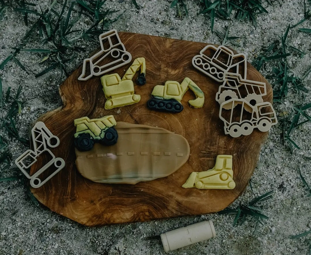 Kinfolk Pantry | Construction Eco Cutter Set